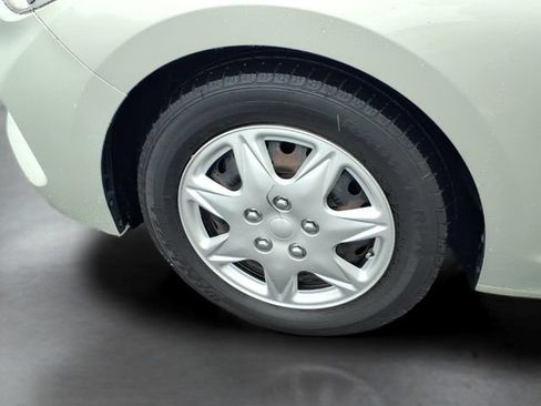Used 2019 Hyundai Accent SE FWD image 17