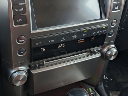 Used 2013 Lexus GX 460 image 18