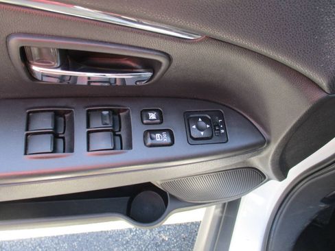 Used 2015 Mitsubishi Outlander Sport SE AWD/4WD image 13