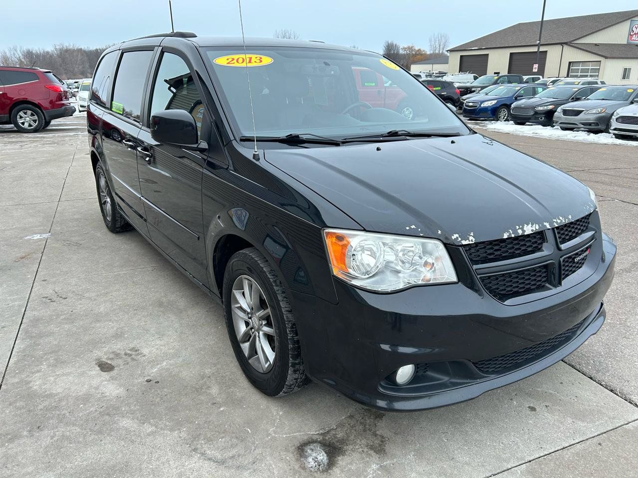 Used 2013 Dodge Grand Caravan R/T w/ Driver Convenience Group FWD image 3