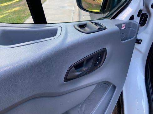 Used 2019 Ford Transit 350 XL image 20