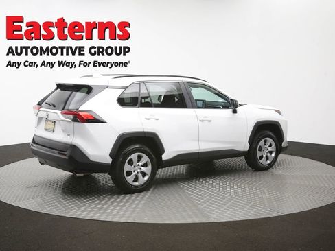 Used 2021 Toyota RAV4 LE FWD image 41