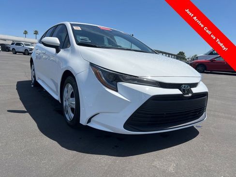 Used 2023 Toyota Corolla LE FWD image 1