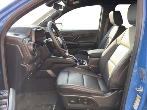 Used 2025 Chevrolet Colorado Trail Boss image 7