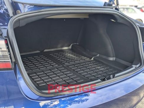 Used 2023 Tesla Model 3 Standard Range image 11