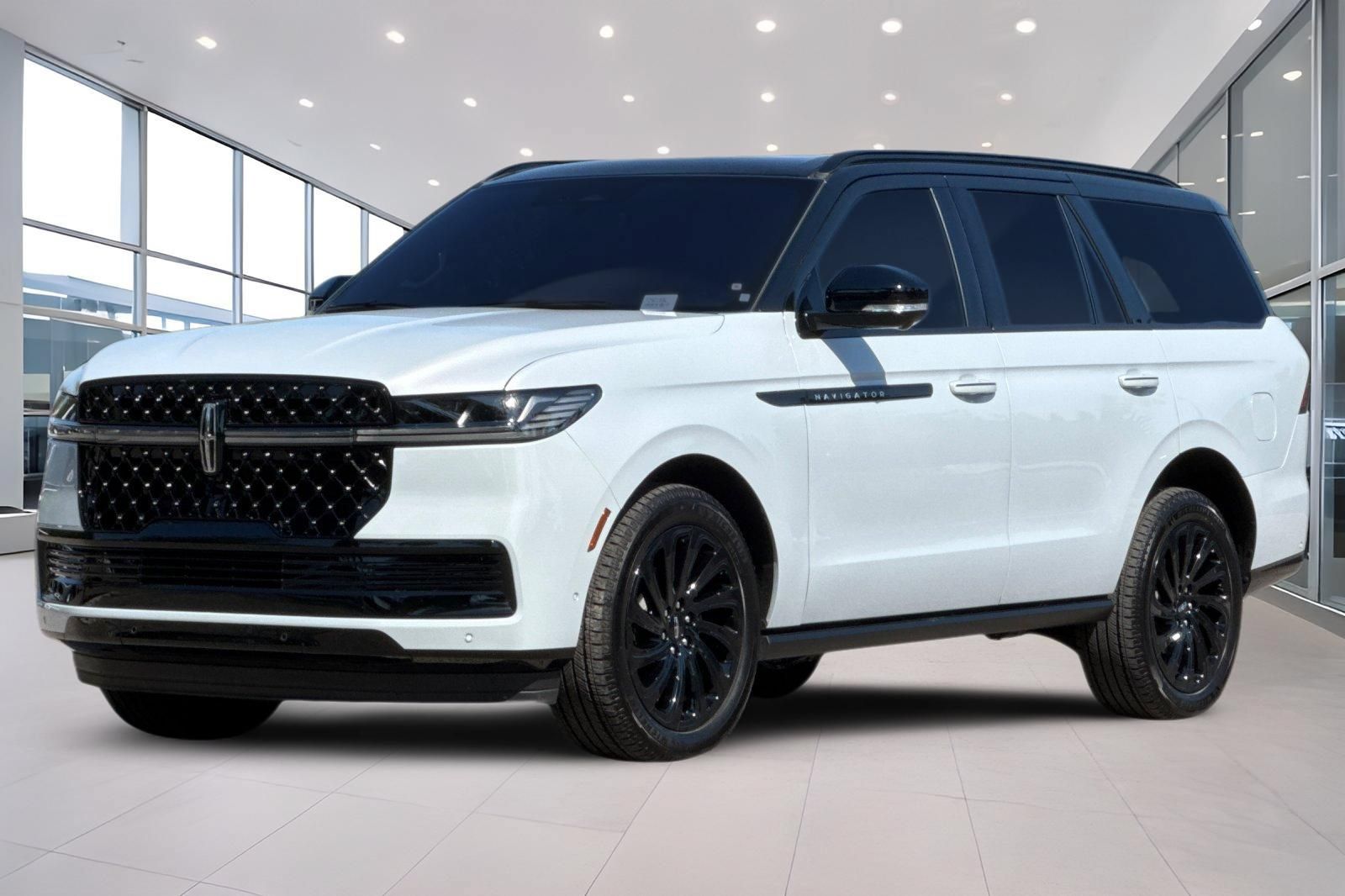 Used 2025 Lincoln Navigator Black Label AWD/4WD image 8