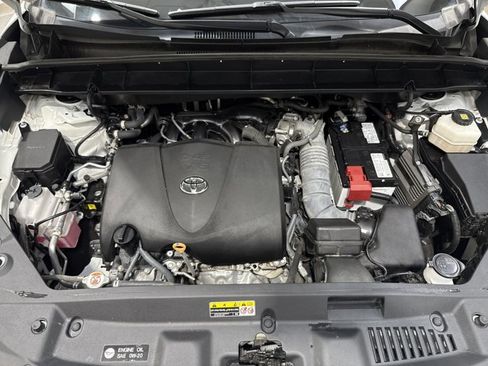 Used 2022 Toyota Highlander Platinum AWD/4WD image 38