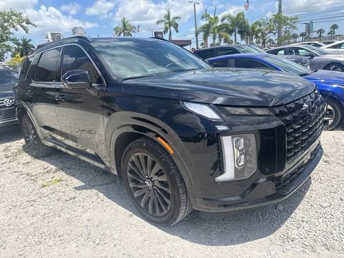 Used 2025 Hyundai Palisade Calligraphy AWD/4WD image 3