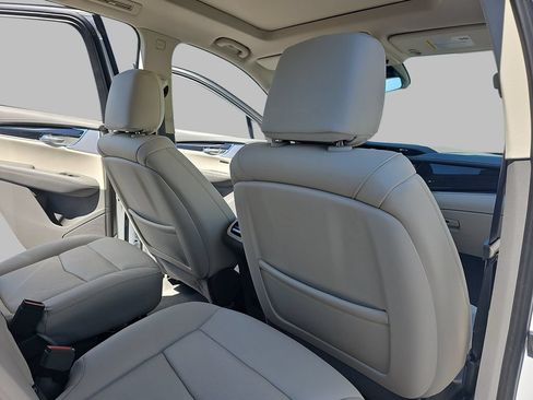 Used 2024 Cadillac XT6 Premium Luxury AWD/4WD image 14