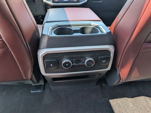 Used 2023 Ford Expedition Limited image 20