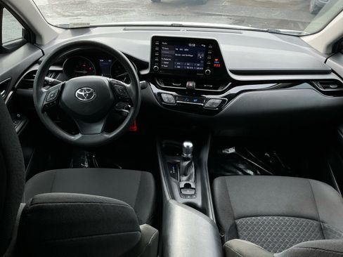 Used 2021 Toyota C-HR LE image 17