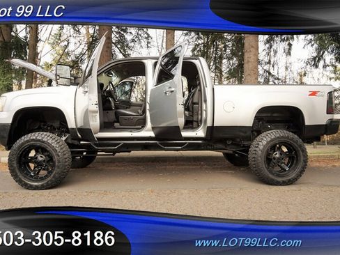 Used 2014 GMC Sierra 2500 SLT w/ SLT Convenience Package AWD/4WD image 25