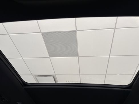 Used 2025 Chevrolet Traverse High Country w/ LPO, Floor Liner Package image 20