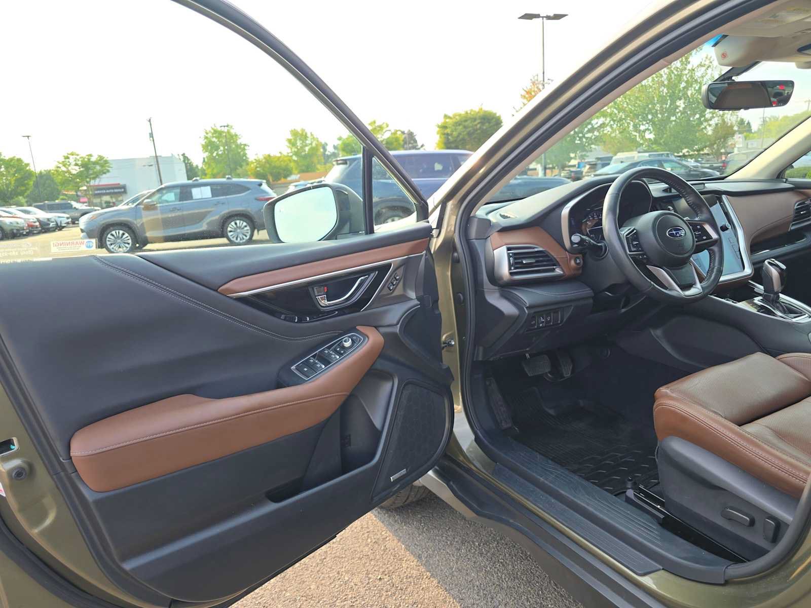 Used 2022 Subaru Outback Touring w/ Popular Package #2 AWD/4WD image 23