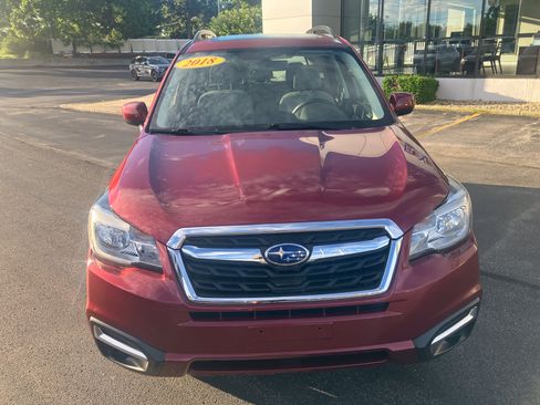 Used 2018 Subaru Forester 2.5i Premium w/ All-Weather Package AWD/4WD image 2