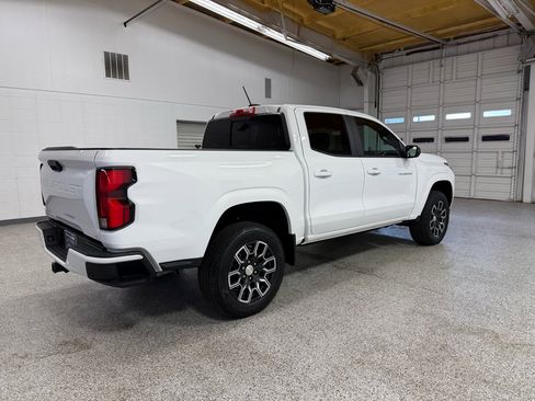 Used 2023 Chevrolet Colorado LT w/ LT Convenience Package III image 4