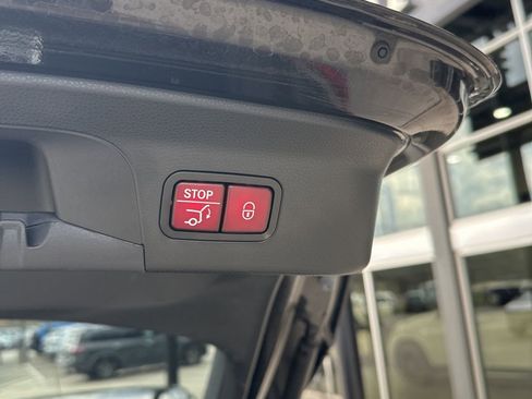 Used 2022 Mercedes-Benz GLC 300 GLC 300 Coupe image 13