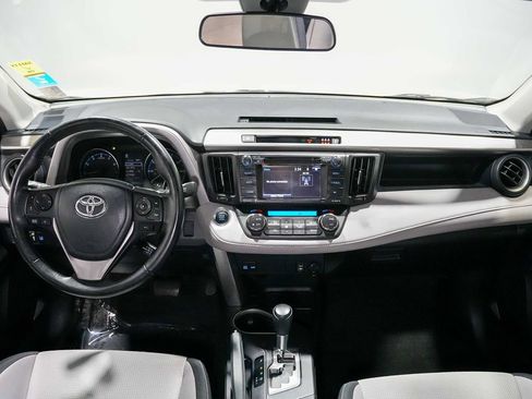 Used 2018 Toyota RAV4 XLE AWD/4WD image 20