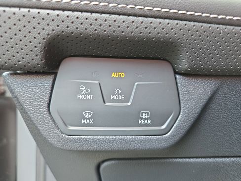 New 2026 Volkswagen Atlas Cross Sport SEL Premium R-Line AWD/4WD image 26