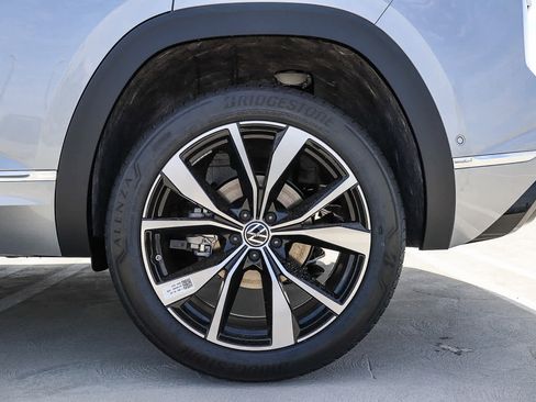 New 2026 Volkswagen Atlas Cross Sport SEL Premium R-Line AWD/4WD image 10