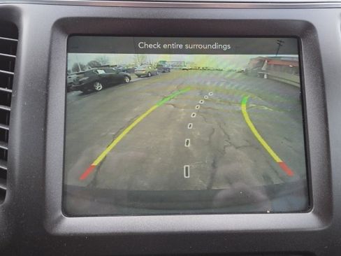 Used 2021 Jeep Cherokee Trailhawk image 6