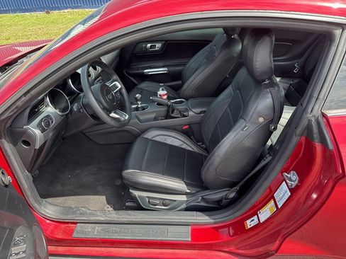 Used 2022 Ford Mustang GT RWD image 18