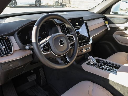 New 2026 Volvo XC90 B6 Plus w/ Protection Package Premier AWD/4WD image 27