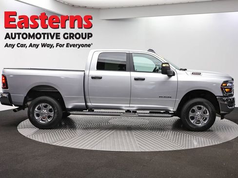 Used 2026 RAM 2500 Big Horn AWD/4WD image 4