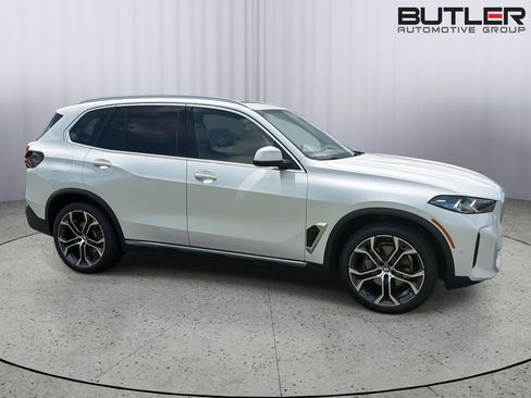 Used 2025 BMW X5 xDrive40i w/ Climate Comfort Package AWD/4WD image 7