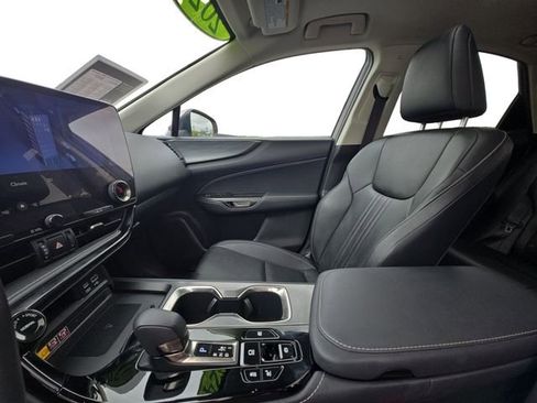Used 2024 Lexus NX 350h AWD image 11