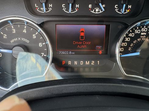 Used 2012 Ford F150 XLT w/ XLT Chrome Pkg RWD image 15