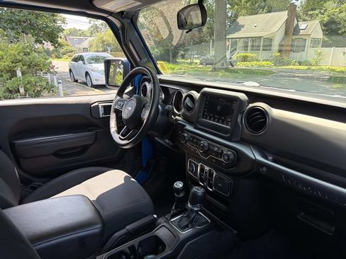 Used 2022 Jeep Wrangler Unlimited Sport AWD/4WD image 12