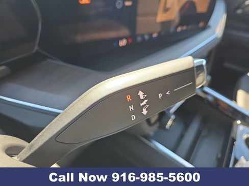 New 2026 Chevrolet Suburban High Country AWD/4WD image 20