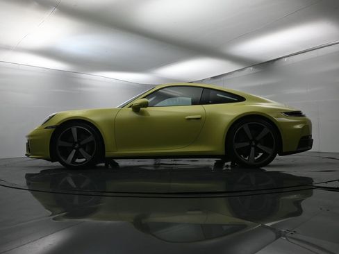 Used 2025 Porsche 911 Carrera image 44