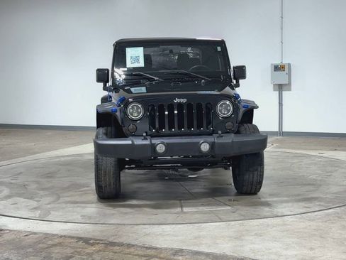 Used 2016 Jeep Wrangler Sport image 3