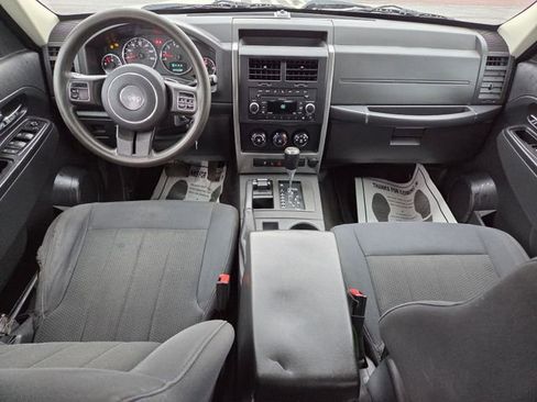 Used 2011 Jeep Liberty Sport AWD/4WD image 47