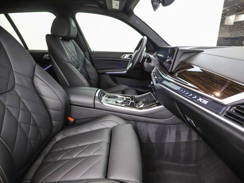 Used 2024 BMW X5 xDrive50e w/ Parking Assistance Package image 31