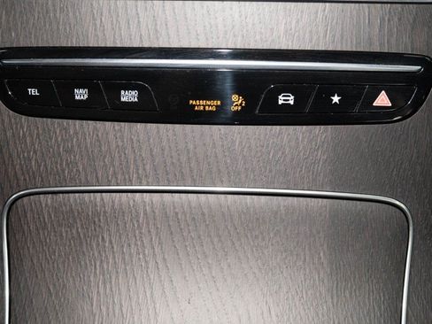 Certified 2022 Mercedes-Benz GLC 300 image 29