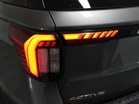 New 2026 Ford Explorer Active w/ Active Comfort Package image 53