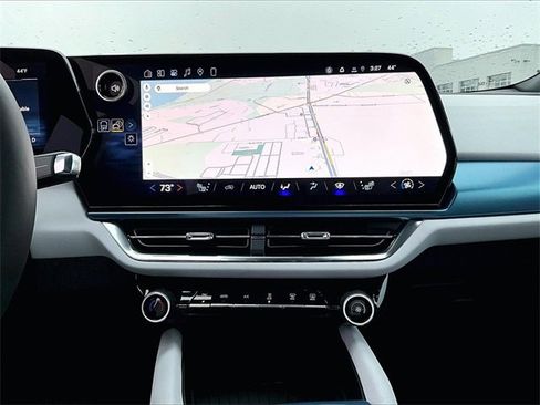 New 2026 Chevrolet Equinox EV LT image 11