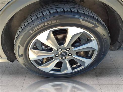 Used 2023 Ford Escape Platinum AWD/4WD image 14