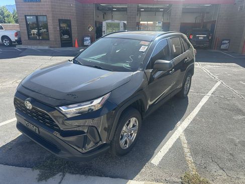 Used 2024 Toyota RAV4 LE AWD/4WD image 16