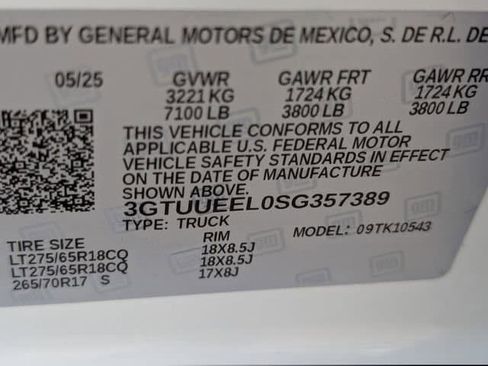 Certified 2025 GMC Sierra 1500 AT4 AWD/4WD image 26