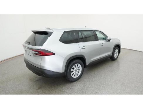 New 2026 Toyota Grand Highlander XLE image 9