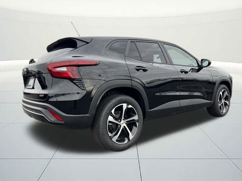New 2025 Chevrolet Trax RS w/ Sunroof Package image 5