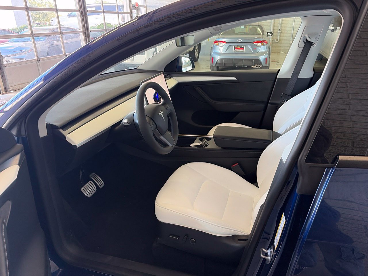 Used 2022 Tesla Model Y Performance AWD/4WD image 10