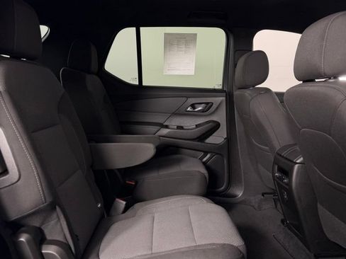 Used 2023 Chevrolet Traverse LT w/ LPO, Cargo Package AWD/4WD image 29