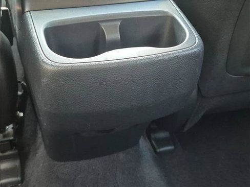 Used 2018 Hyundai Santa Fe Limited AWD/4WD image 17