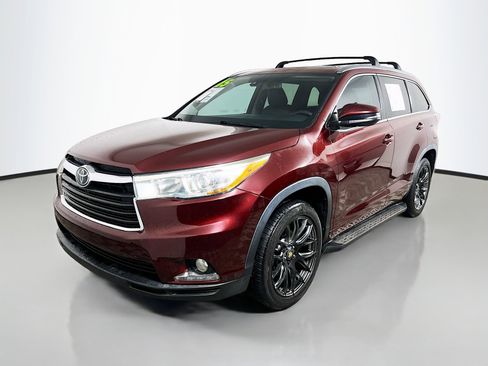 Used 2015 Toyota Highlander Limited Platinum FWD image 10