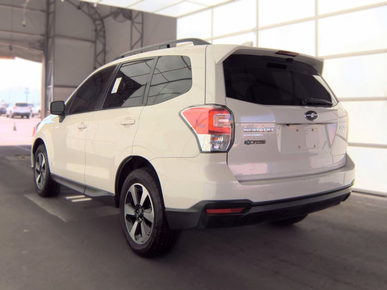 Used 2017 Subaru Forester 2.5i Premium w/ All-Weather Package AWD/4WD image 6